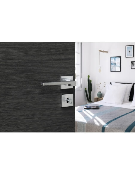 Vista aggiuntiva 1 di Coppia di rosette quadrate 50 x 50 mm con foro chiave, cromo satinato – THIRARD